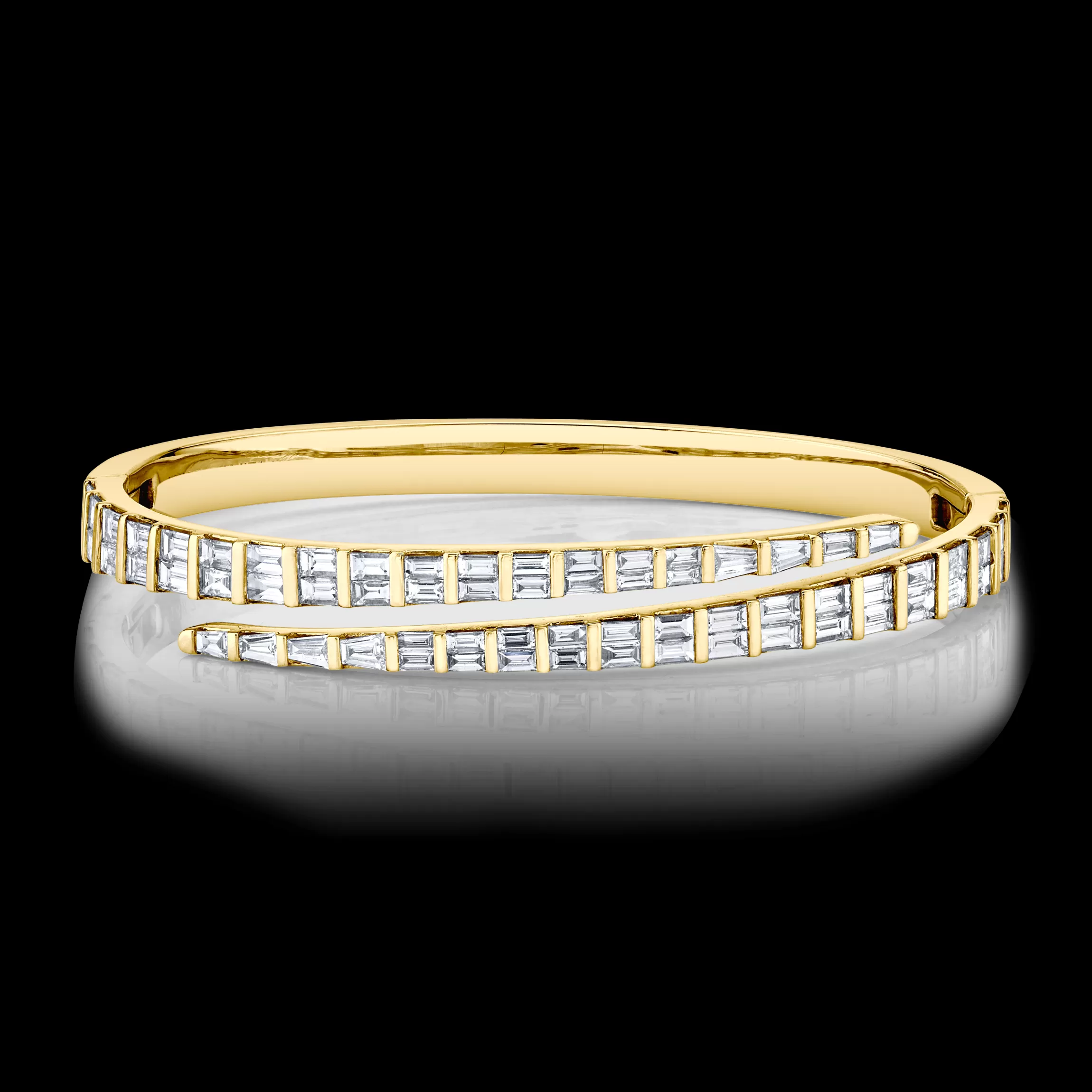 Anita Ko BAGUETTE DIAMOND COIL BRACELET