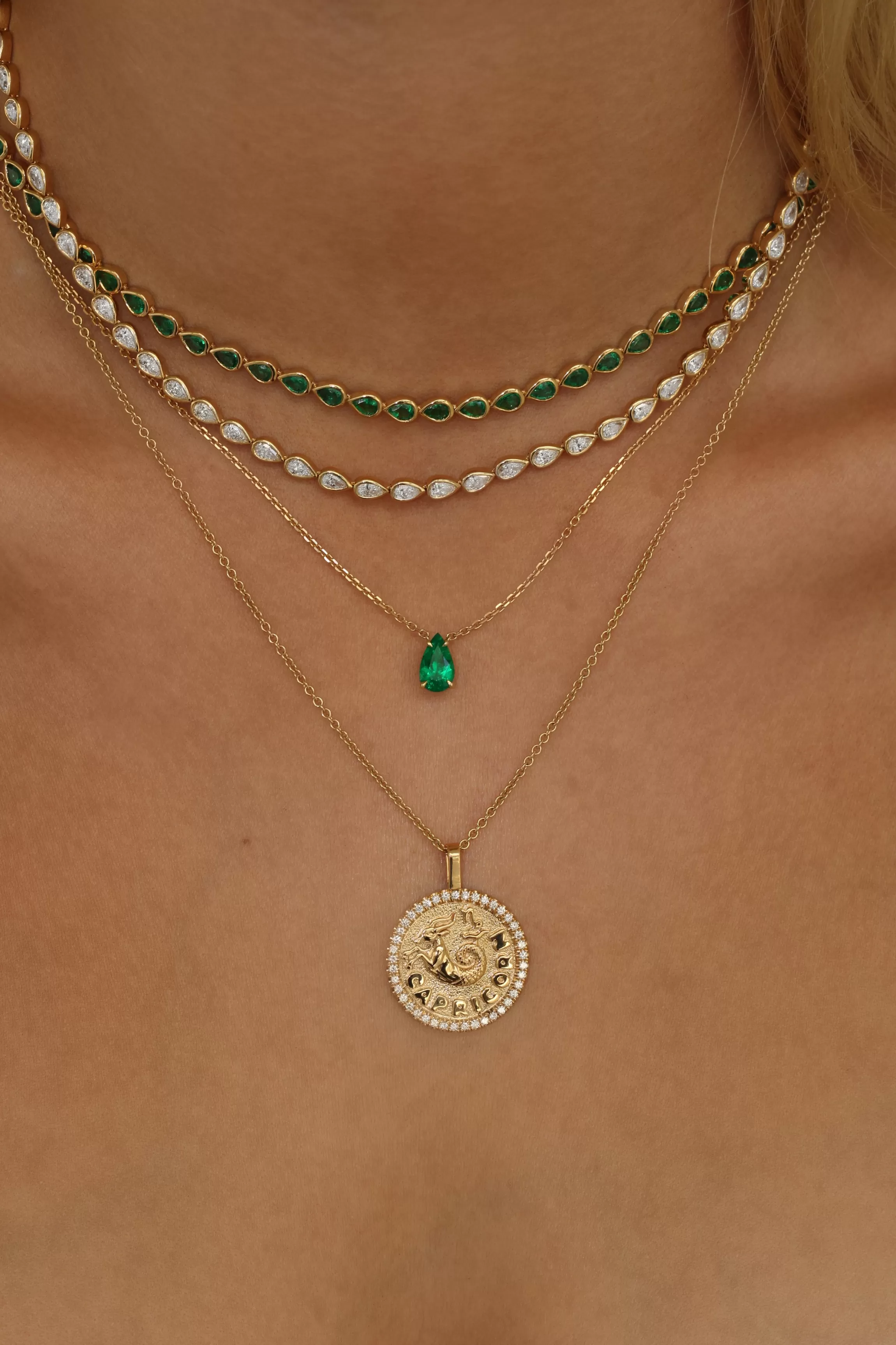 Anita Ko CAPRICORN ZODIAC COIN PENDANT WITH DIAMOND FRAME
