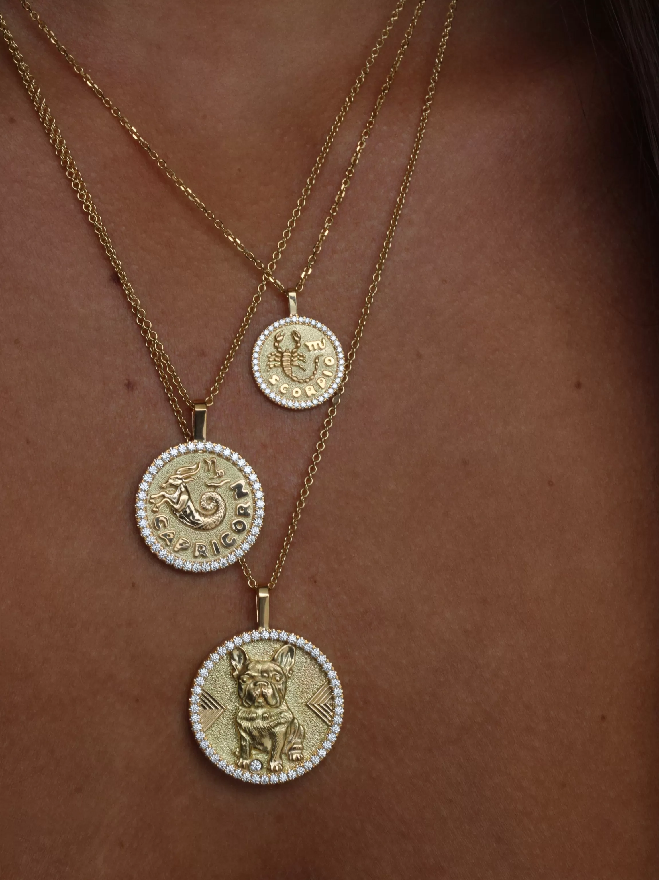 Anita Ko CAPRICORN ZODIAC COIN PENDANT WITH DIAMOND FRAME