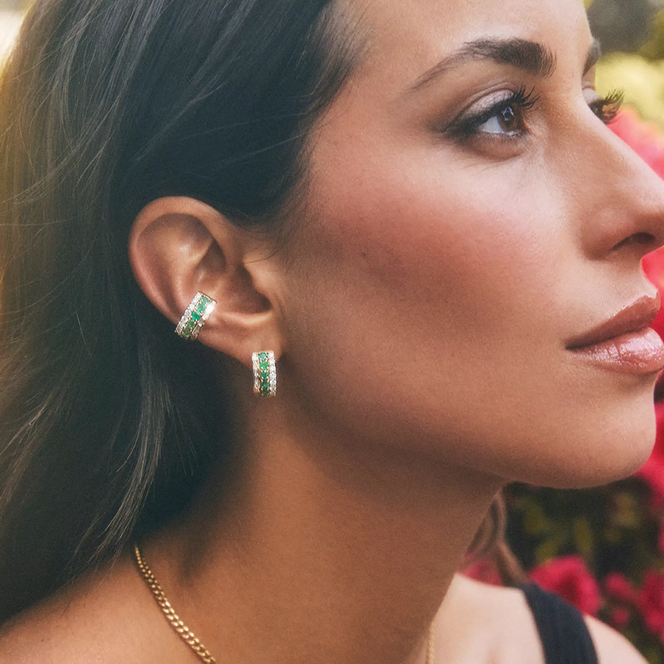 Anita Ko EMERALD LOLA EAR CUFF