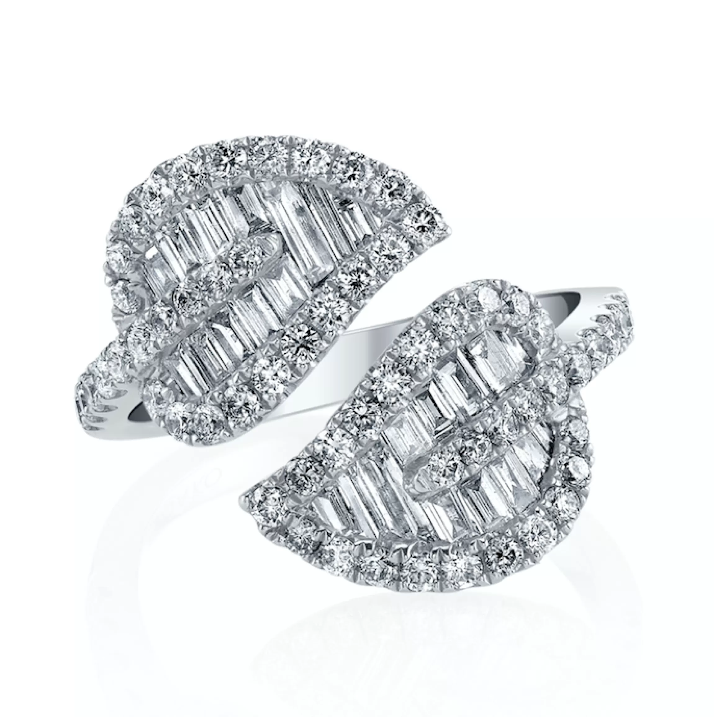 Anita Ko MEDIUM LEAF DIAMOND RING