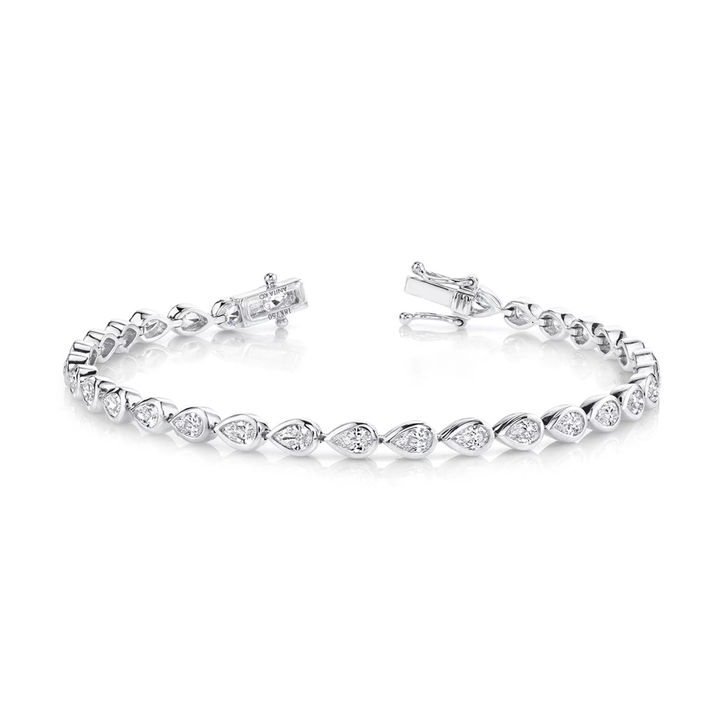 Anita Ko PEAR DIAMOND BEZEL TENNIS BRACELET