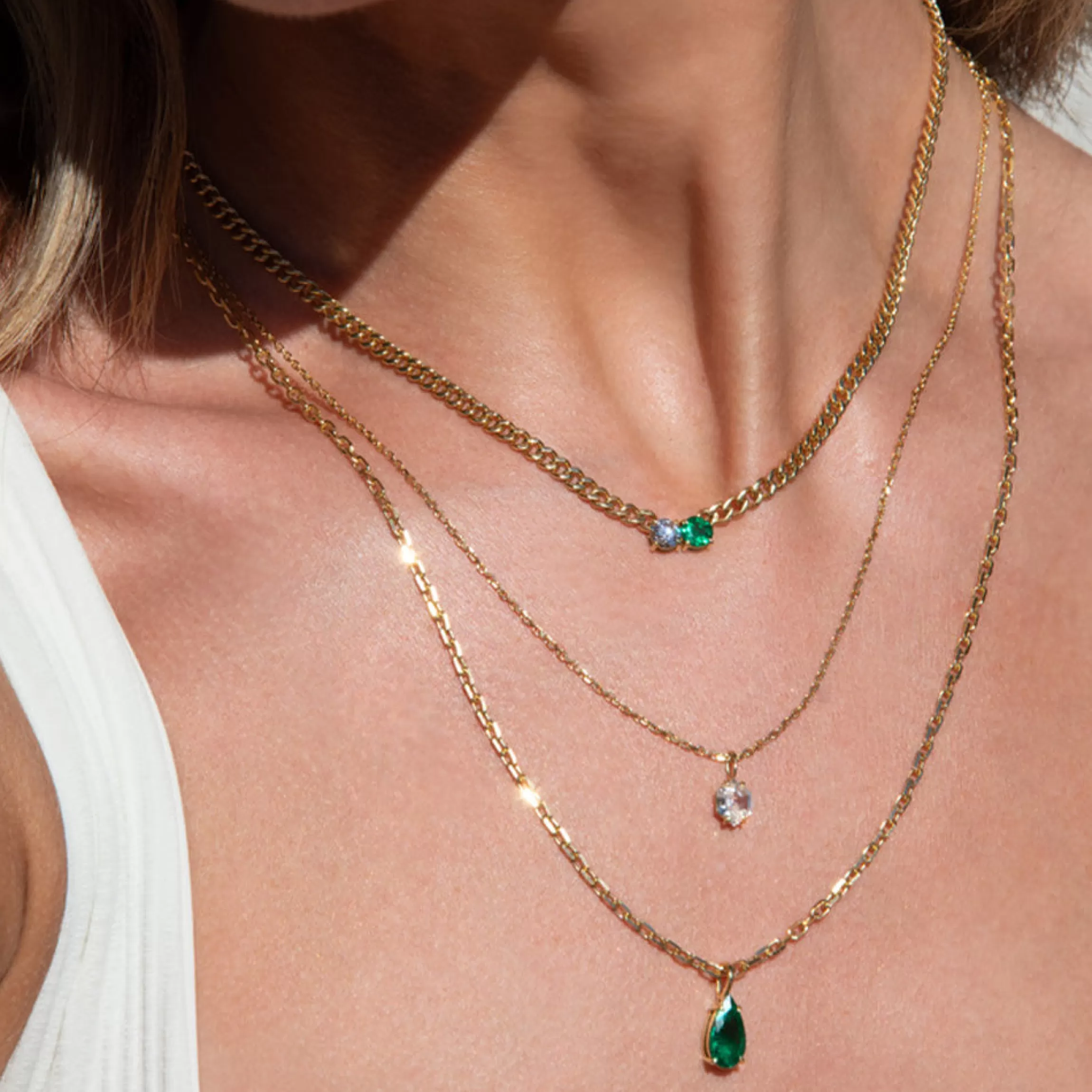 Anita Ko SMALL CUBAN CHAIN CHOKER WITH ROUND EMERALD AND DIAMOND CENTER