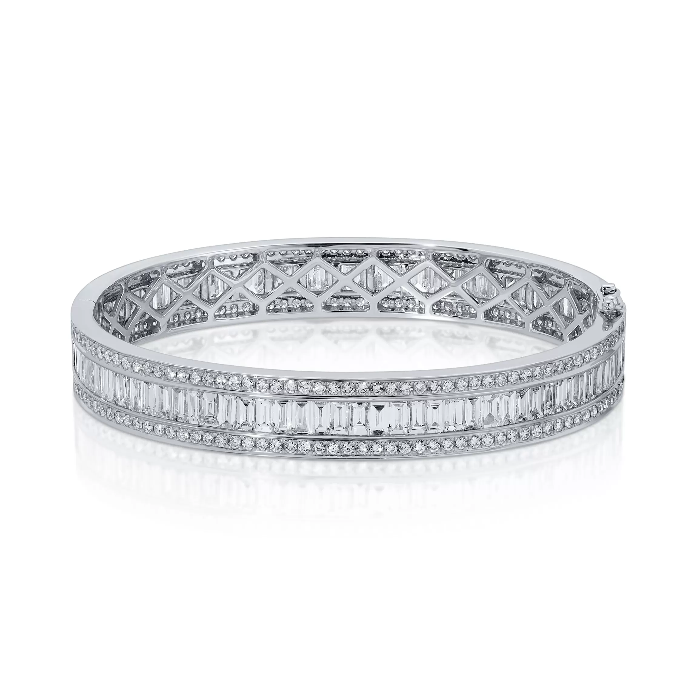 Anita Ko STACKED DIAMOND OVAL BANGLE